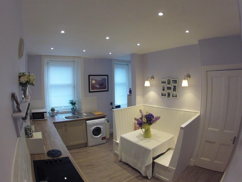 Three Oban Apartment Room photo